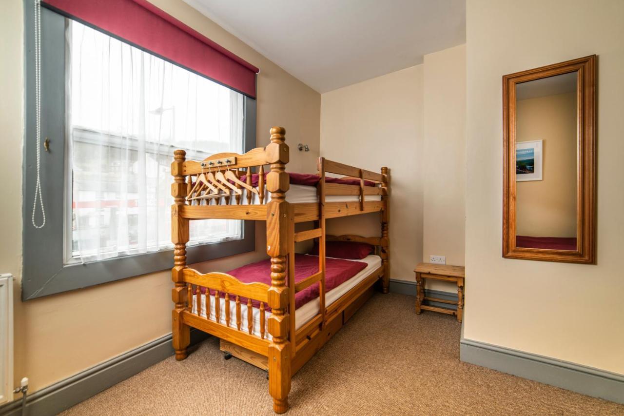 Llangollen Hostel Guest Rooms - No Dormitories - Self Catering Exterior photo