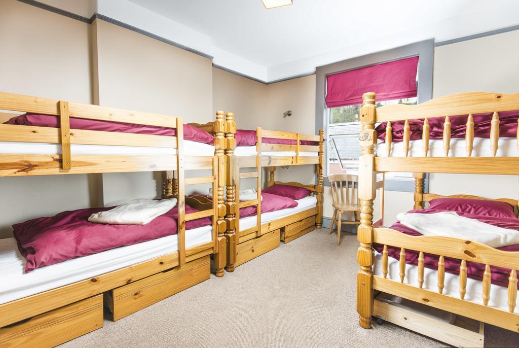 Llangollen Hostel Guest Rooms - No Dormitories - Self Catering Exterior photo